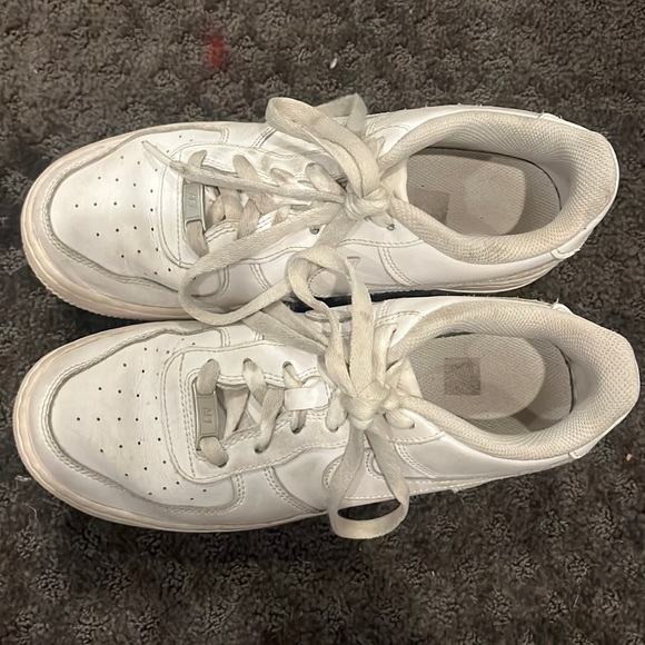 Air force 1s - Picture 3 of 3